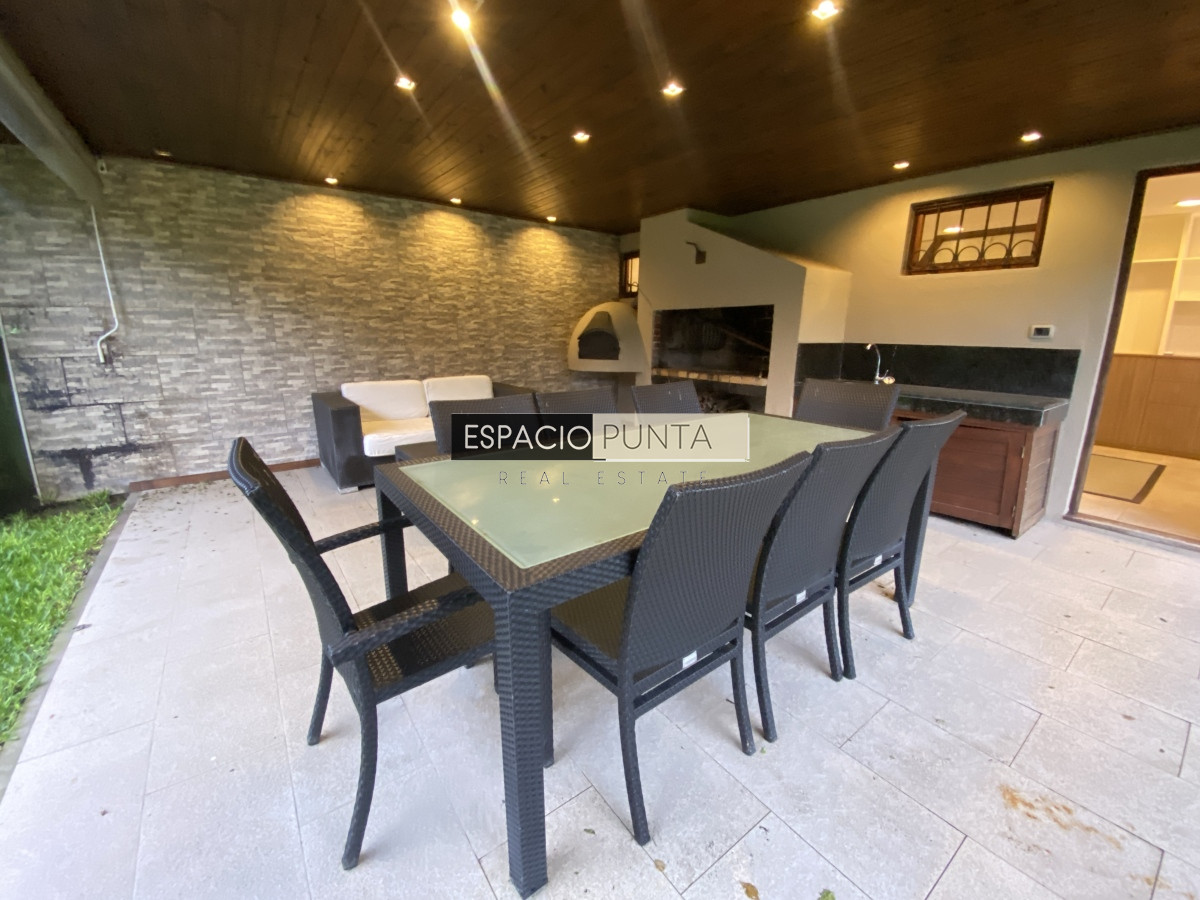Casa ID.275 - Vendo Casa en Playa Mansa