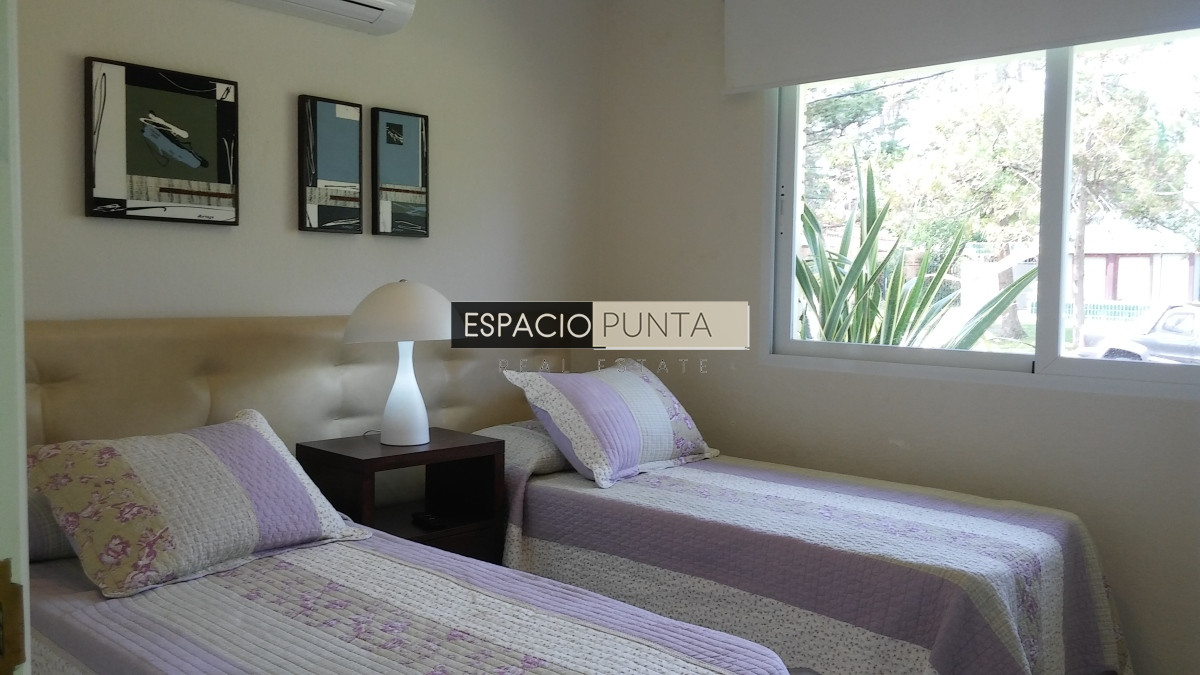 Casa ID.297 - Casa en Venta a  pasos del Mar Punta del este