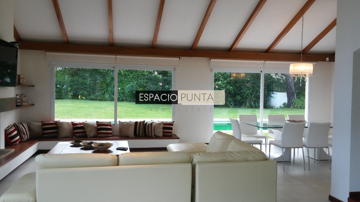 Casa ID.297 - Casa en Venta a  pasos del Mar Punta del este