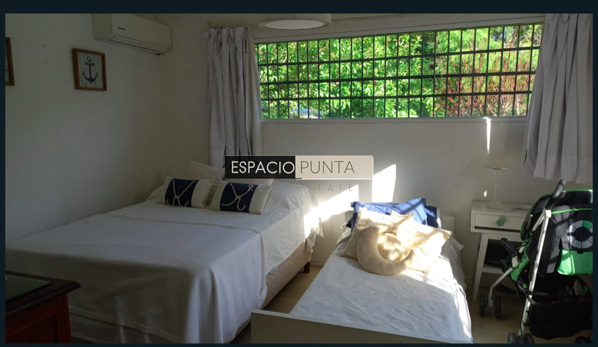 Casa ID.2033 - CASA 4 DORMITORIOS A 2 CUADRAS DE LA PLAYA