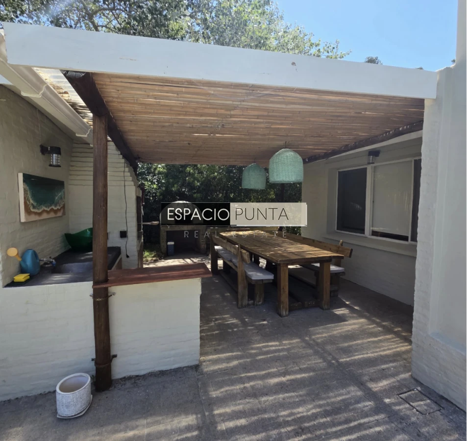 Casa ID.3917 - Gran casa en La Barra con piscina