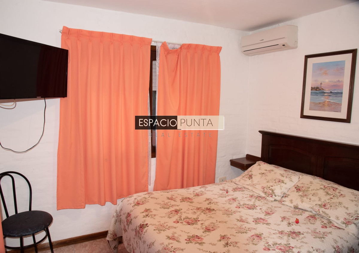 Casa ID.5005 - Casa de 4 dormitorios en Pinares 