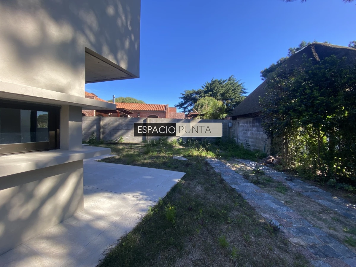 Casa ID.1218 - Casa a estrenar de 2 dormitorios y medio en Pinares