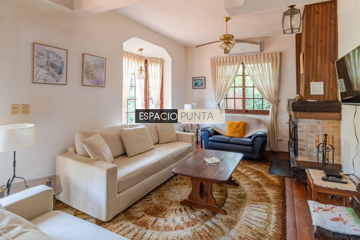 Casa ID.77 - Casa en venta Punta del Este Lugano