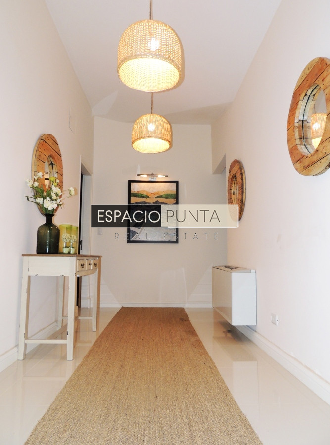 Casa ID.295 - Vendo Excelente Casa en Playa Mansa Punta del Este