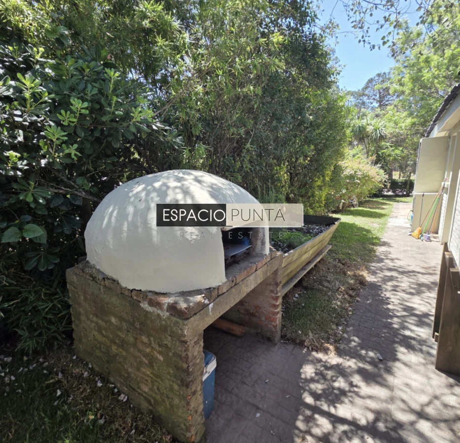 Casa ID.3917 - Gran casa en La Barra con piscina