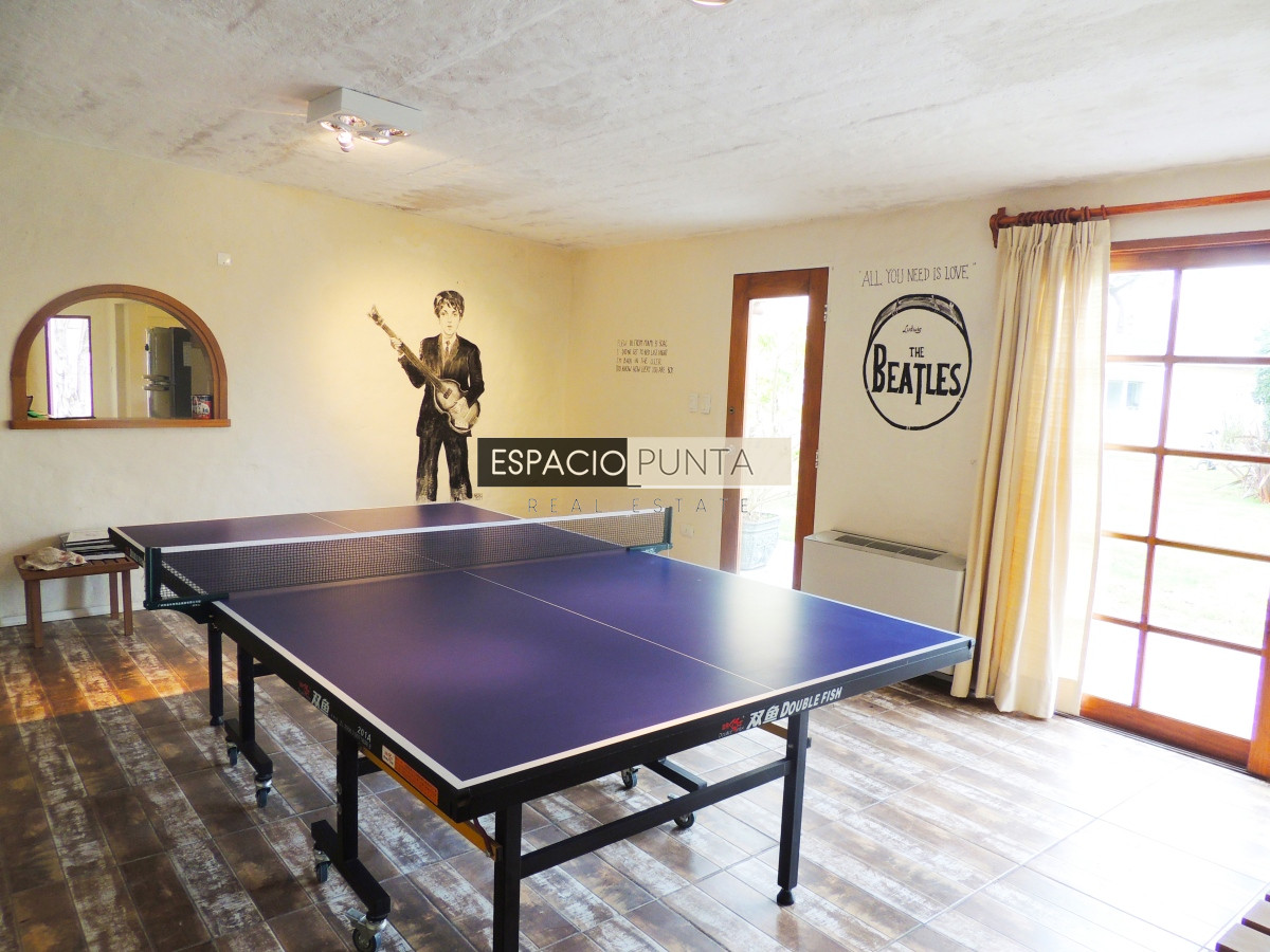 Casa ID.295 - Vendo Excelente Casa en Playa Mansa Punta del Este