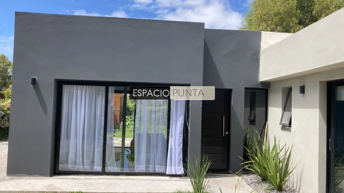 Casa ID.1836 - Casa 3 dormitorios a pocas cuadras de la playa, el tesoro