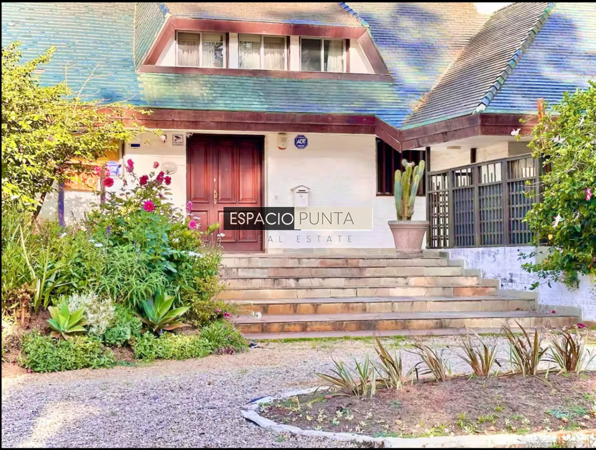 Casa ID.5098 - Amplia casa en Lugano en alquiler temporal
