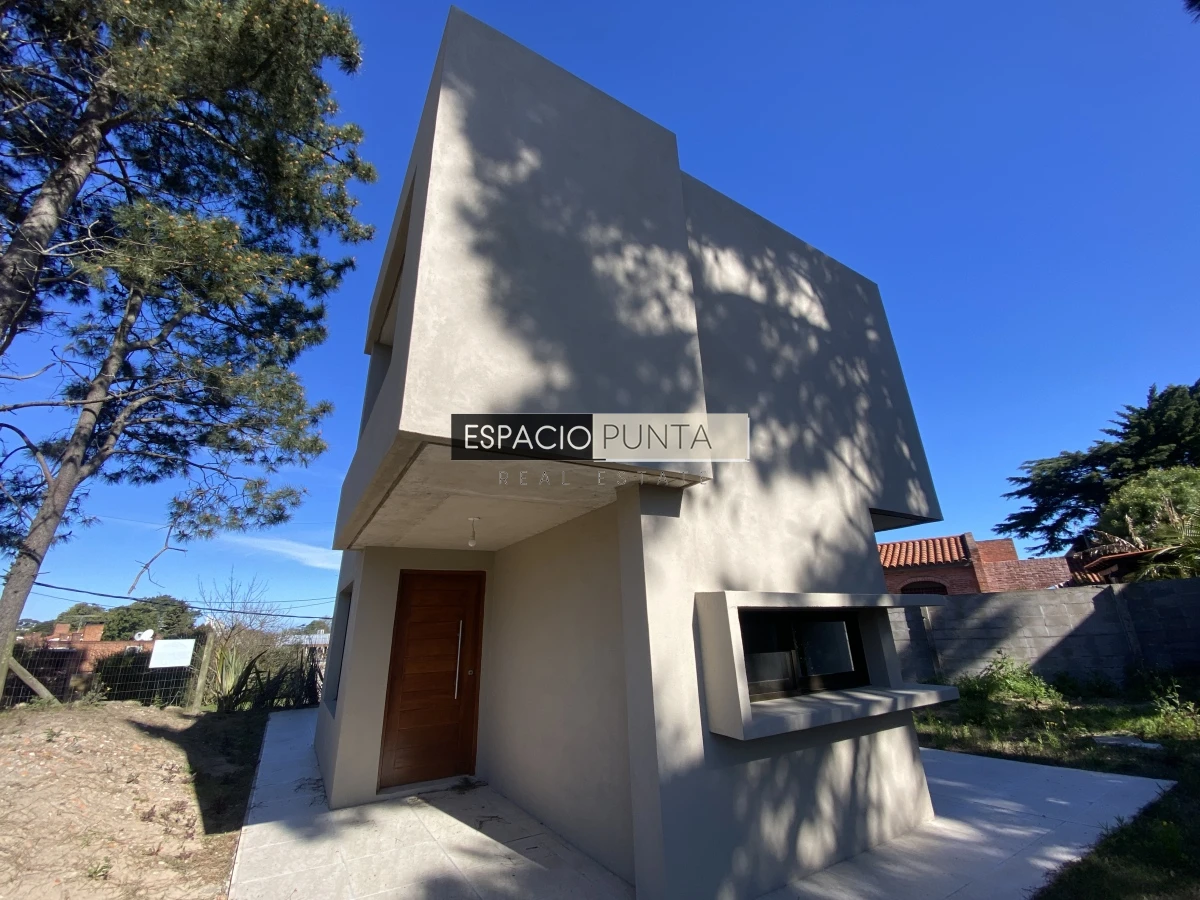 Casa ID.1218 - Casa a estrenar de 2 dormitorios y medio en Pinares