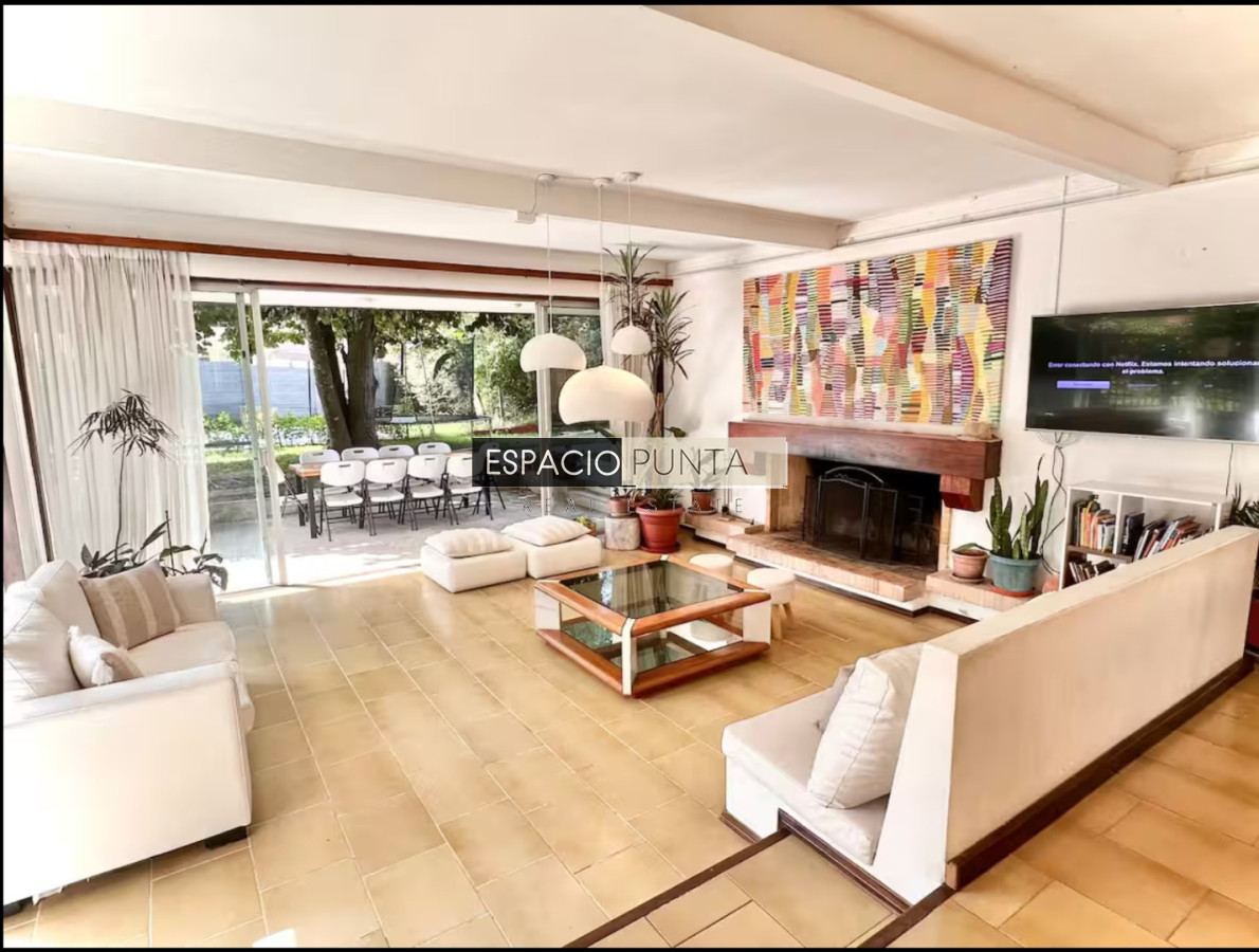 Casa ID.5098 - Amplia casa en Lugano en alquiler temporal