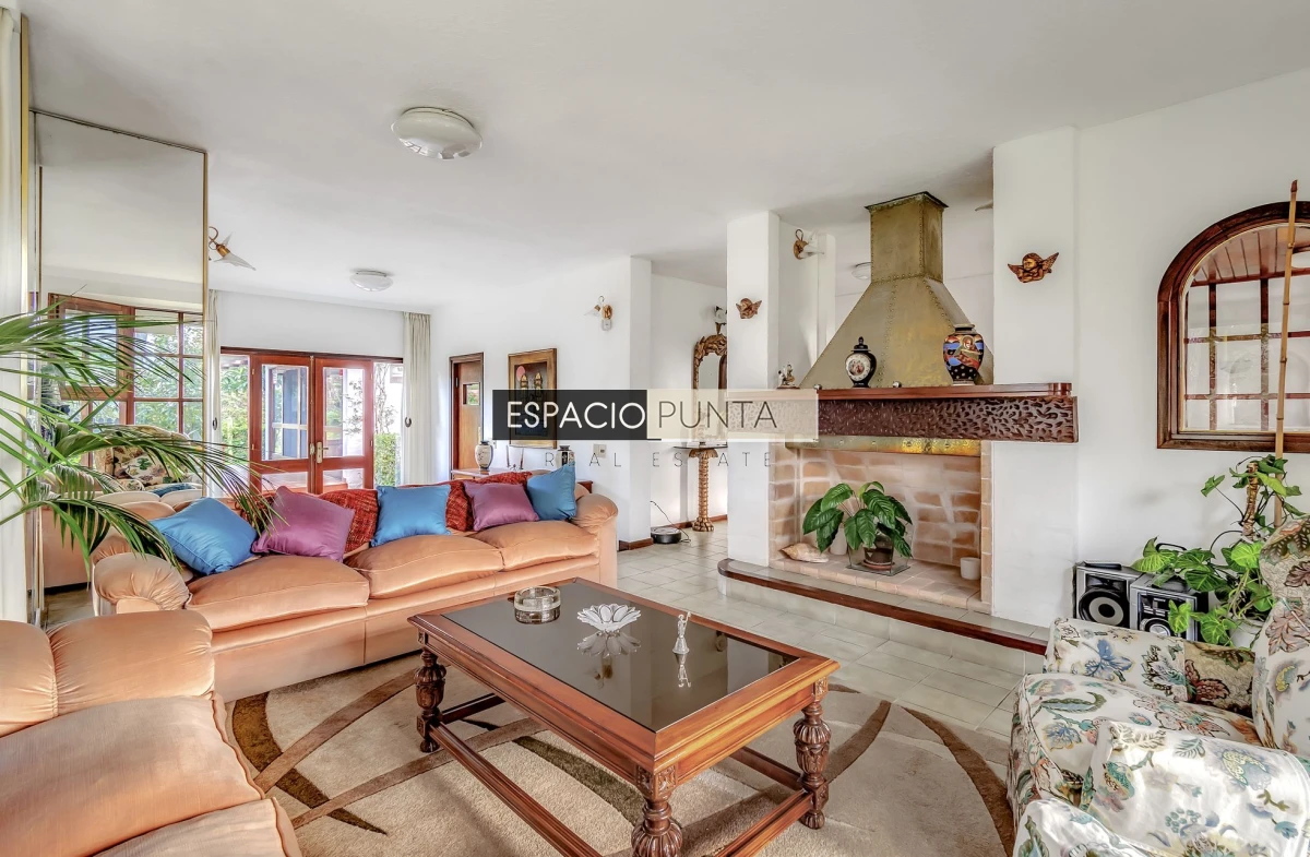 Casa ID.786 - Espectacular Casa de 6 dormitorios en San Rafael