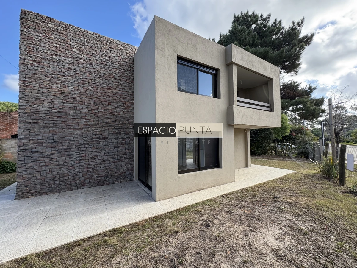 Casa ID.1218 - Casa a estrenar de 2 dormitorios y medio en Pinares