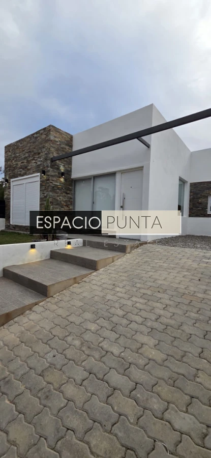 Casa ID.4685 - Hermosa Casa A Estrenar