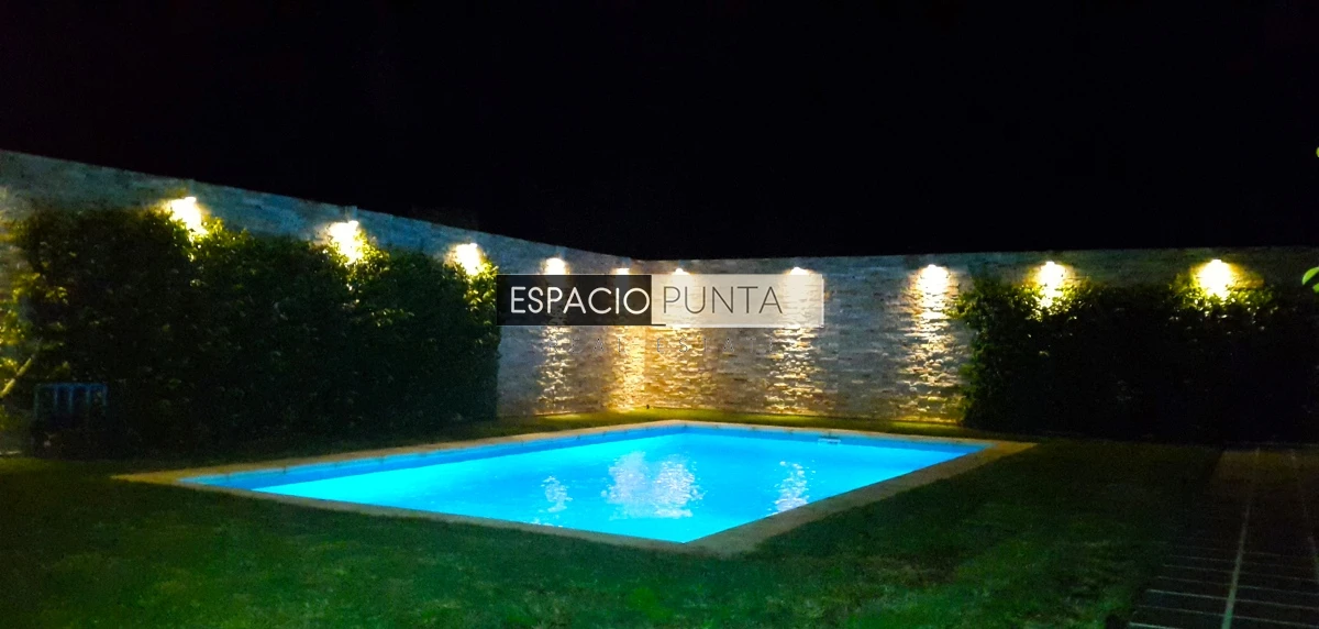Casa ID.295 - Vendo Excelente Casa en Playa Mansa Punta del Este