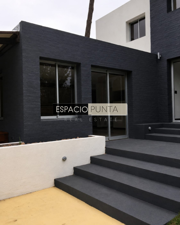 Casa ID.4735 - Hermosa Casa en Pinares