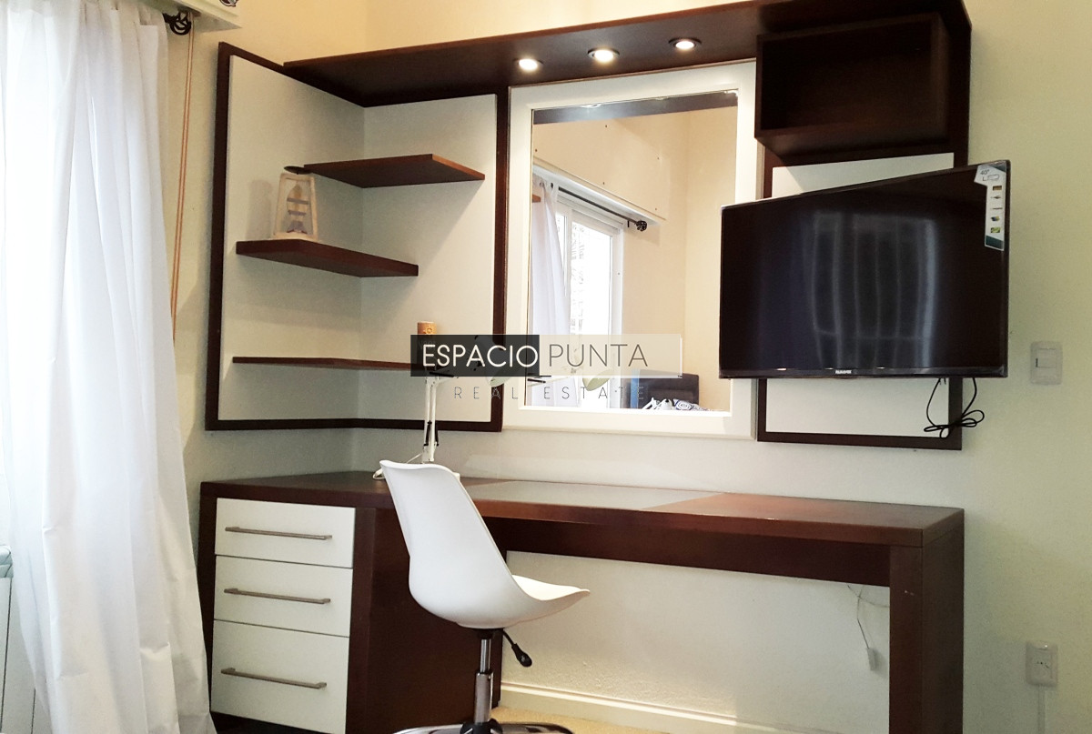 Casa ID.295 - Vendo Excelente Casa en Playa Mansa Punta del Este