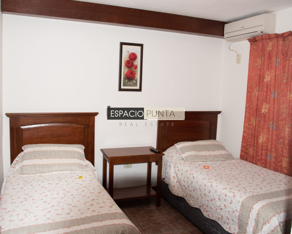 Casa ID.5005 - Casa de 4 dormitorios en Pinares 