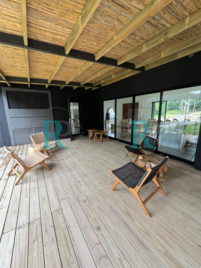 Casa ID.2286 - Casa Venta 4 dormitorios San Rafael