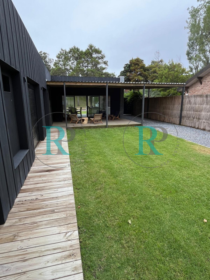 Casa ID.2286 - Casa Venta 4 dormitorios San Rafael