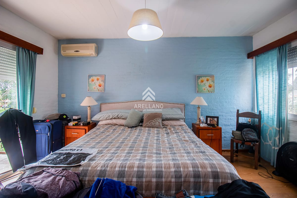 Casa ID.5400 - Venta casa en oportunidad a pasos de playa mansa.