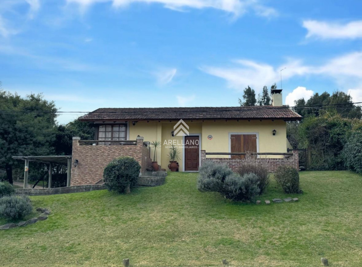Casa ID.4855 - Casa en venta zona Pinares