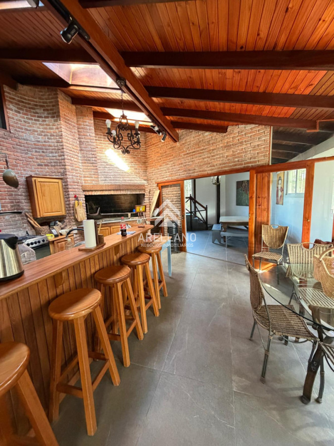 Casa ID.6568 - Venta Casa 5 dormitorios Pinares 