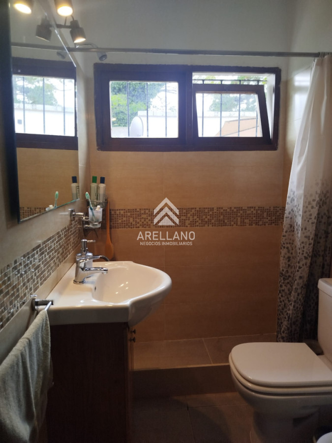 Casa ID.6098 - Casa en venta 4 dormitorios pinares