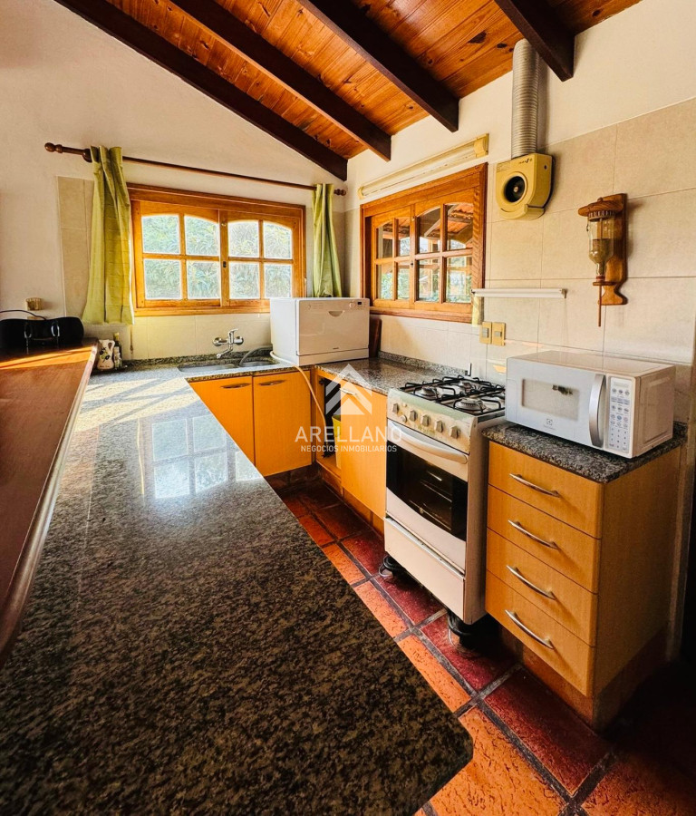 Casa ID.4855 - Casa en venta zona Pinares