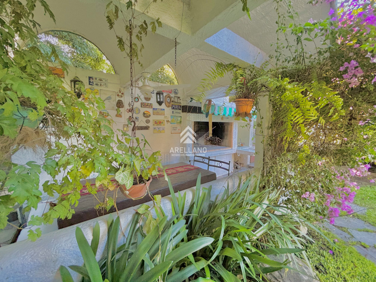 Casa ID.5396 - Venta casa 4 dormitorios Cantegril