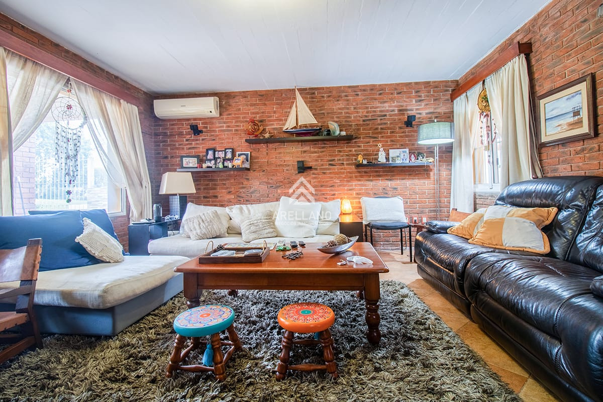 Casa ID.5400 - Venta casa en oportunidad a pasos de playa mansa.