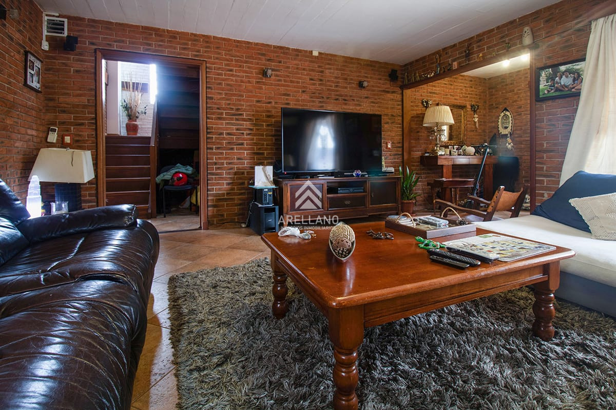 Casa ID.5400 - Venta casa en oportunidad a pasos de playa mansa.