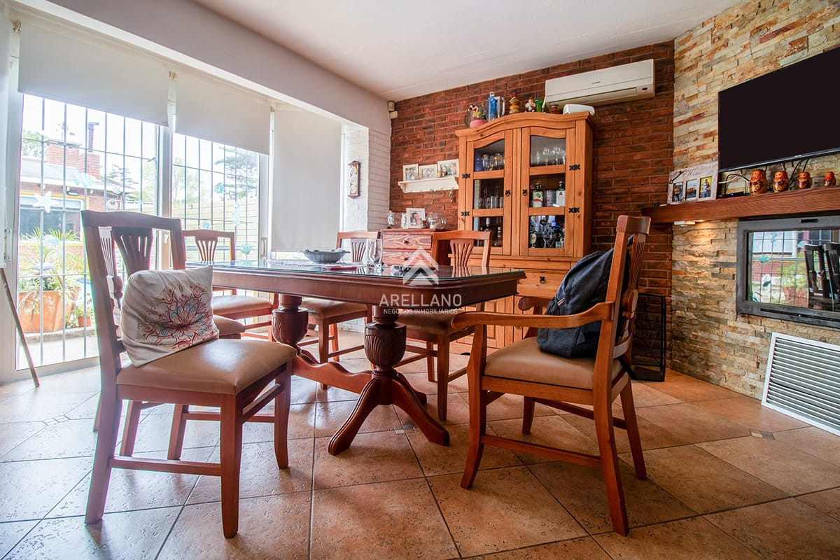 Casa ID.5400 - Venta casa en oportunidad a pasos de playa mansa.