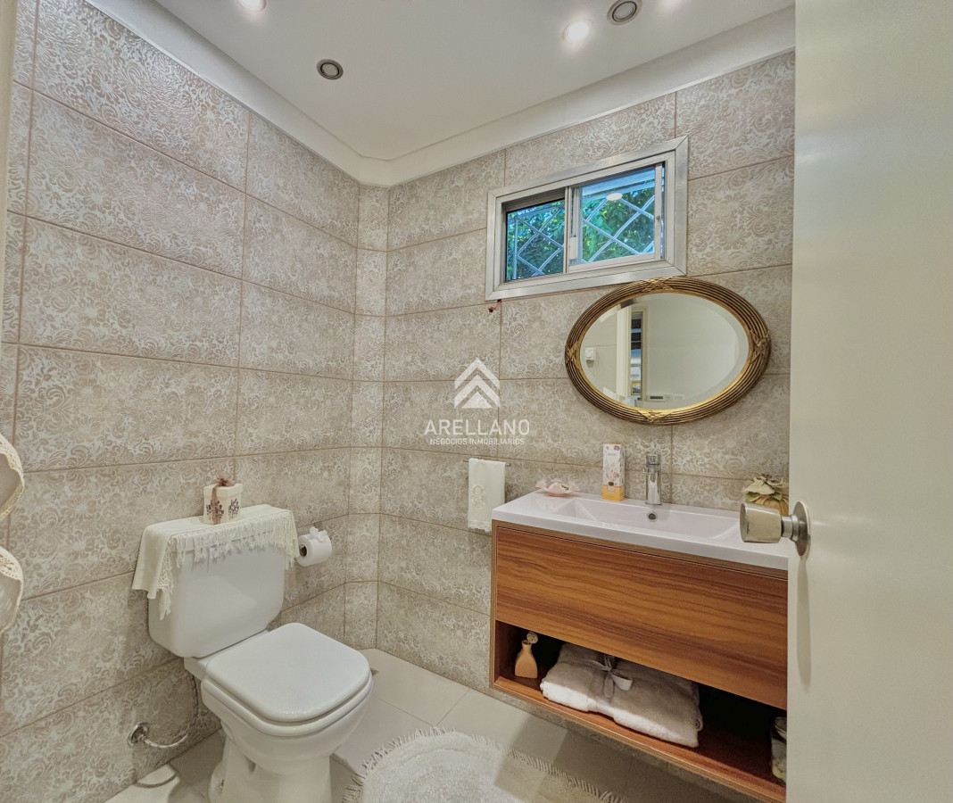 Casa ID.5396 - Venta casa 4 dormitorios Cantegril