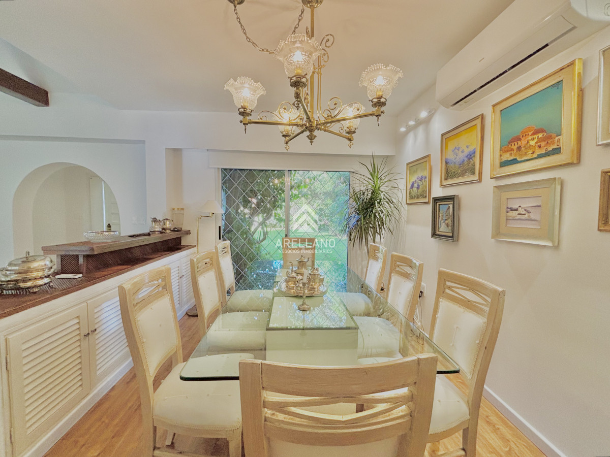 Casa ID.5396 - Venta casa 4 dormitorios Cantegril