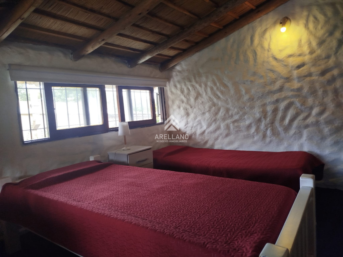 Casa ID.6098 - Casa en venta 4 dormitorios pinares