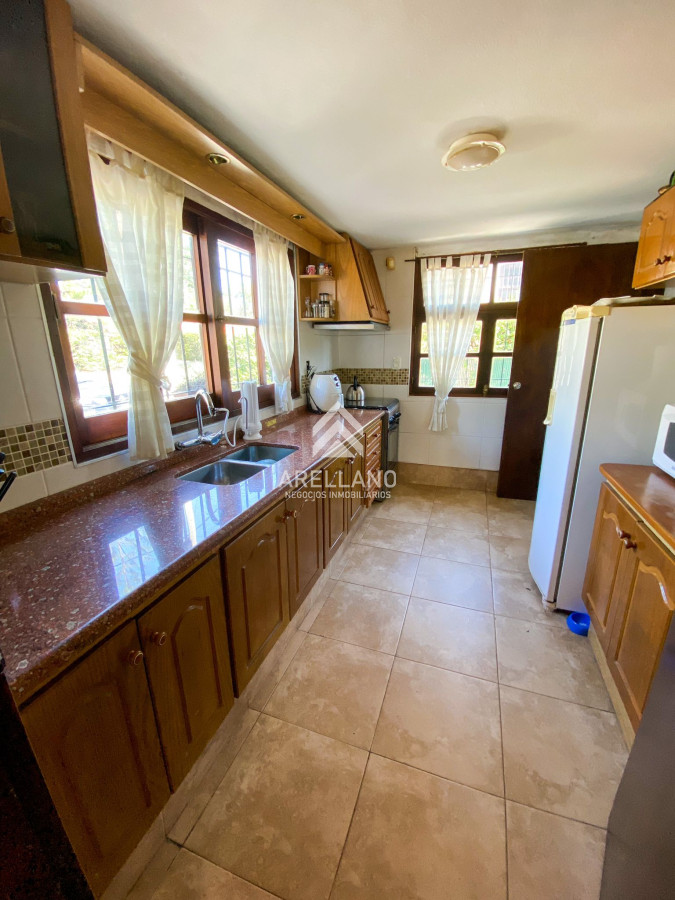 Casa ID.6098 - Casa en venta 4 dormitorios pinares