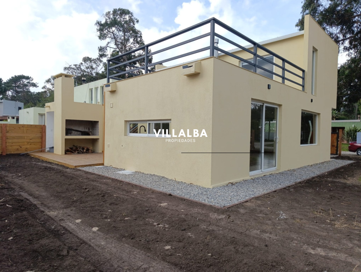 Apartamento ID.4851 - Venta pinares 3 dormitorios
