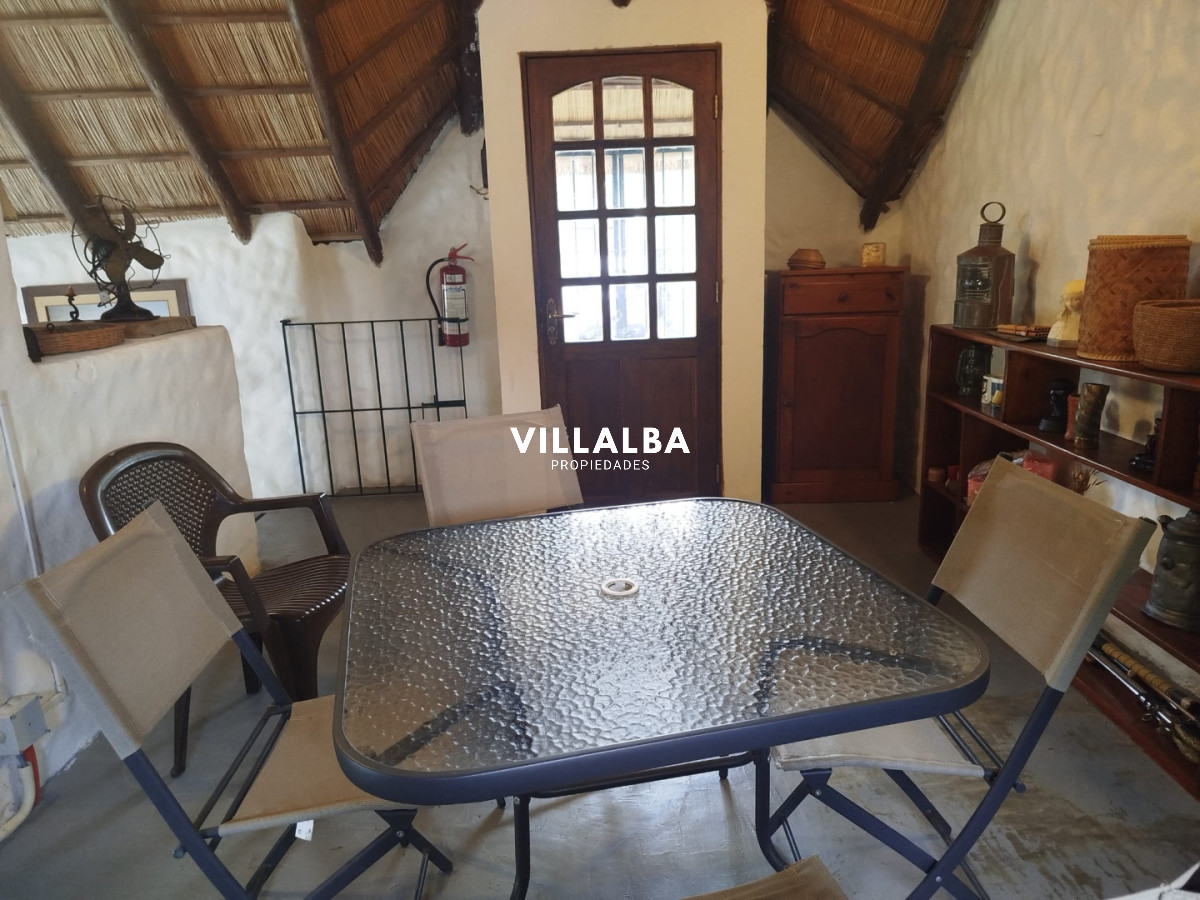 Apartamento ID.4399 - Casa en venta 4 dormitorios pinares