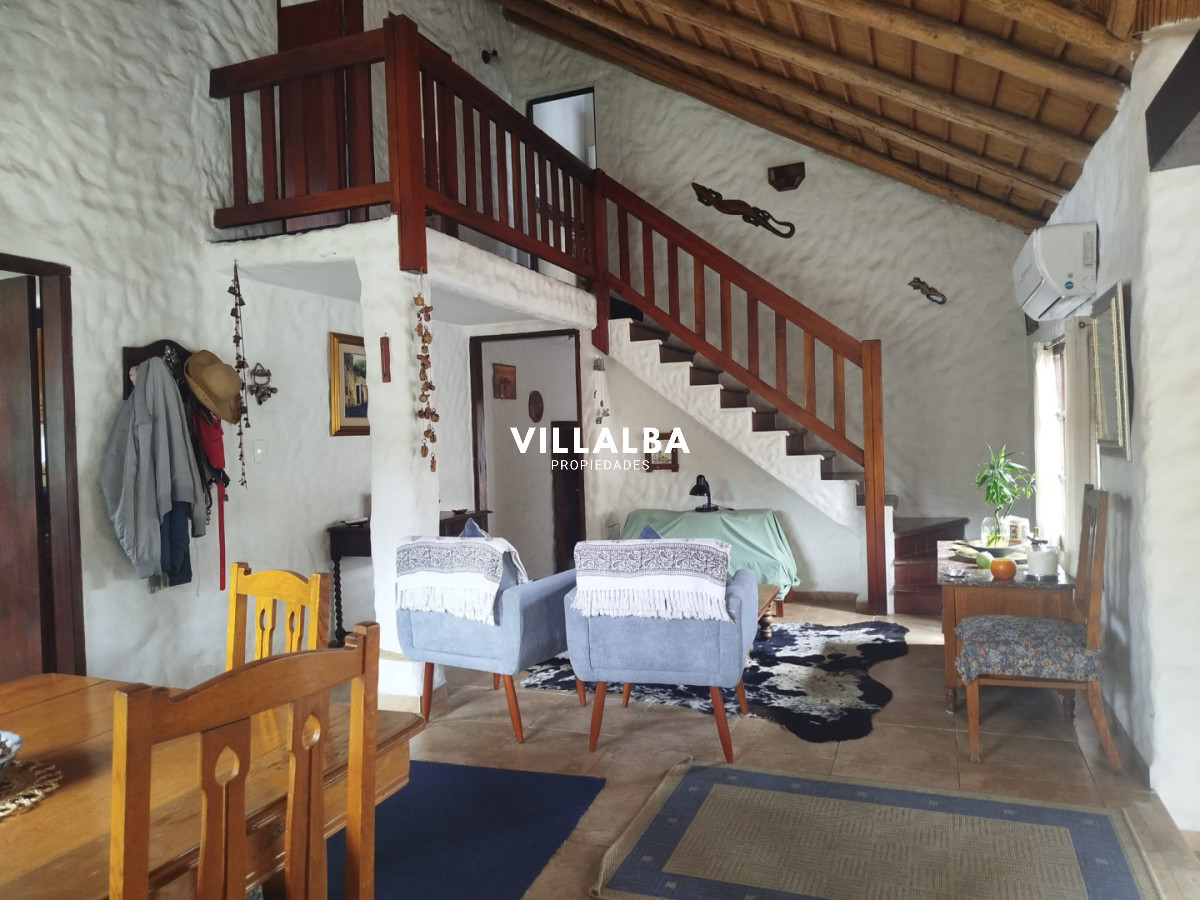 Apartamento ID.4399 - Casa en venta 4 dormitorios pinares