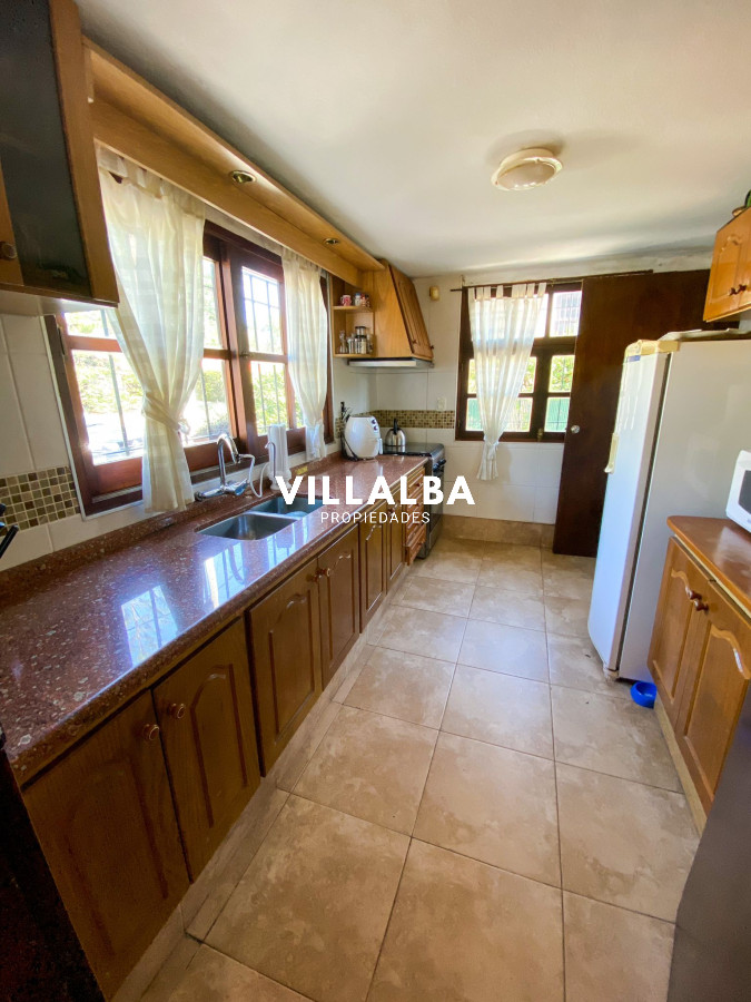 Apartamento ID.4399 - Casa en venta 4 dormitorios pinares