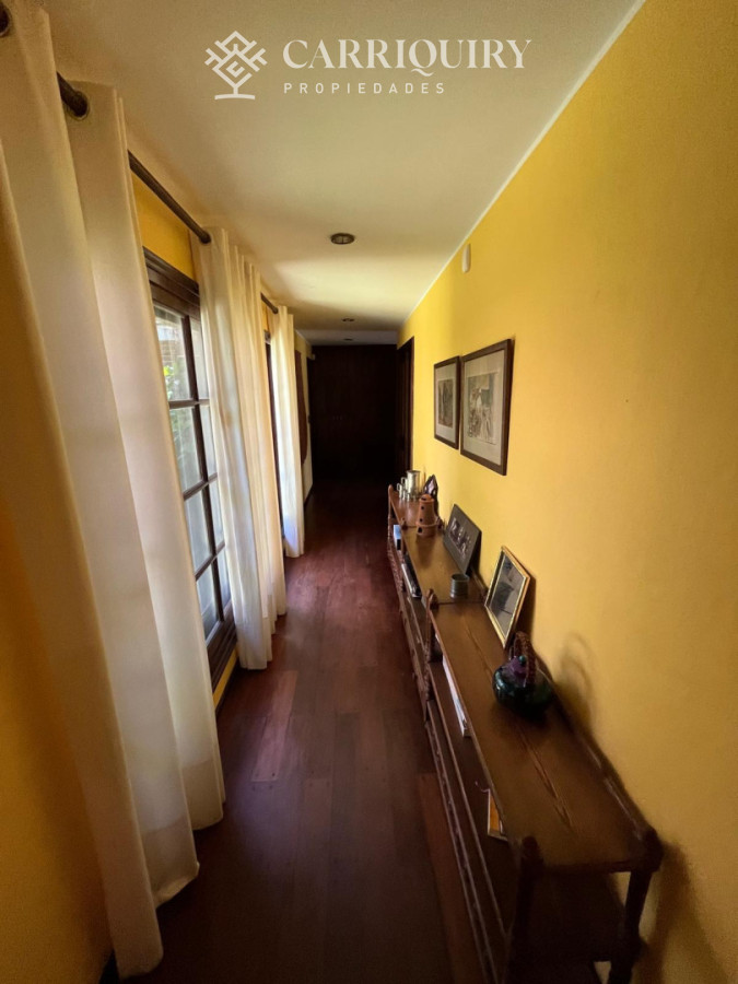 Casa ID.10300/Casa-en-Golf--Punta-del-Este-a-pasos-del-mar - Venta Casa Golf