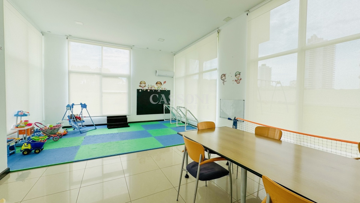Apartamento ID.2881 - Torrelobos esquinero en venta 4 dormitorios mas dependencia de servicio excelente vista