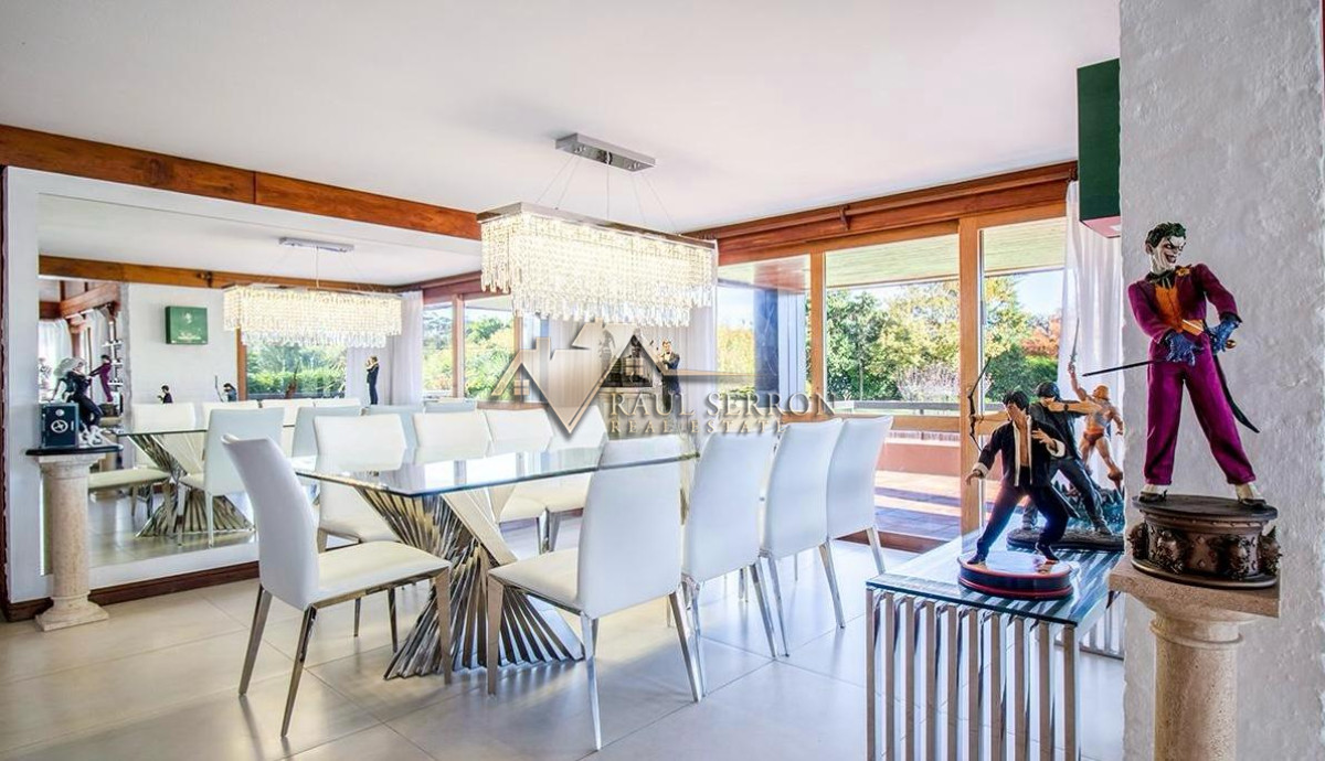Casa ID.3235 - VENTA DE CASA DE 8 DORMITORIOS EN PINARES PUNTA DEL ESTE