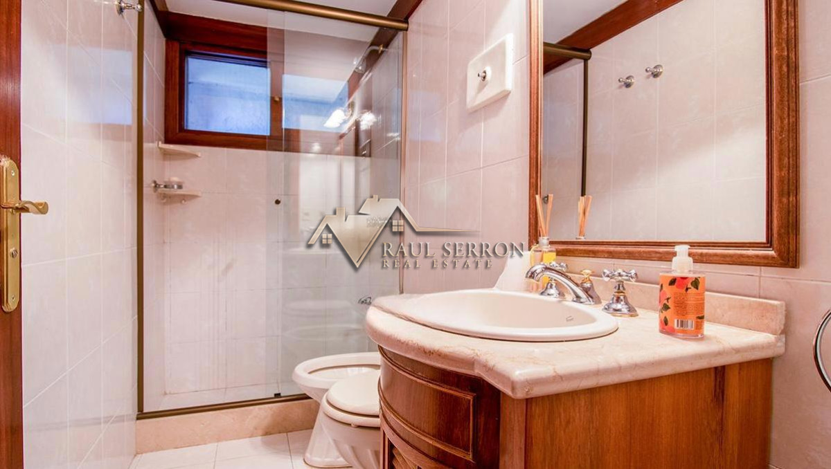 Casa ID.3235 - VENTA DE CASA DE 8 DORMITORIOS EN PINARES PUNTA DEL ESTE