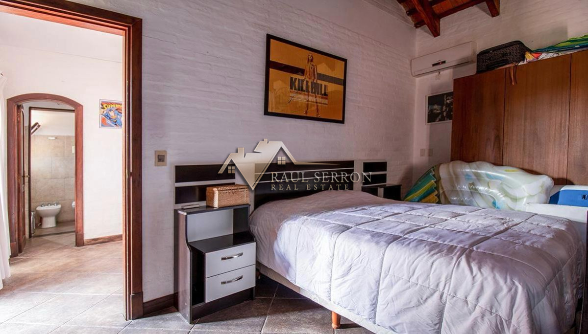Casa ID.3235 - VENTA DE CASA DE 8 DORMITORIOS EN PINARES PUNTA DEL ESTE