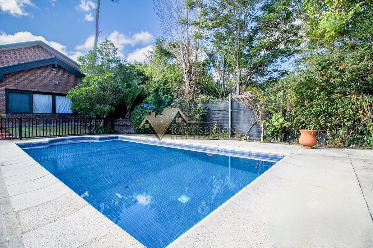Casa ID.3235 - VENTA DE CASA DE 8 DORMITORIOS EN PINARES PUNTA DEL ESTE