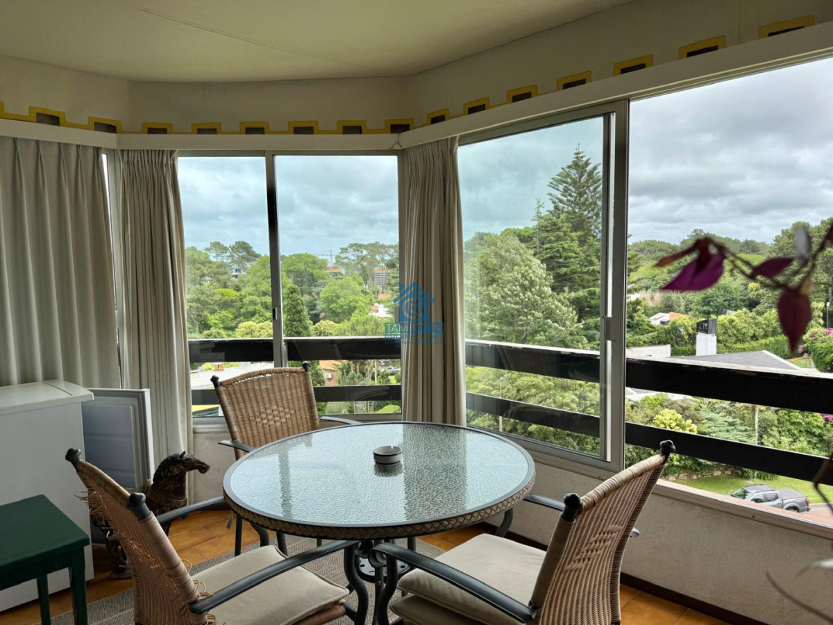 Apartamento ID.985 - Venta apartamento Roosevelt 2 dormitorios y servicio