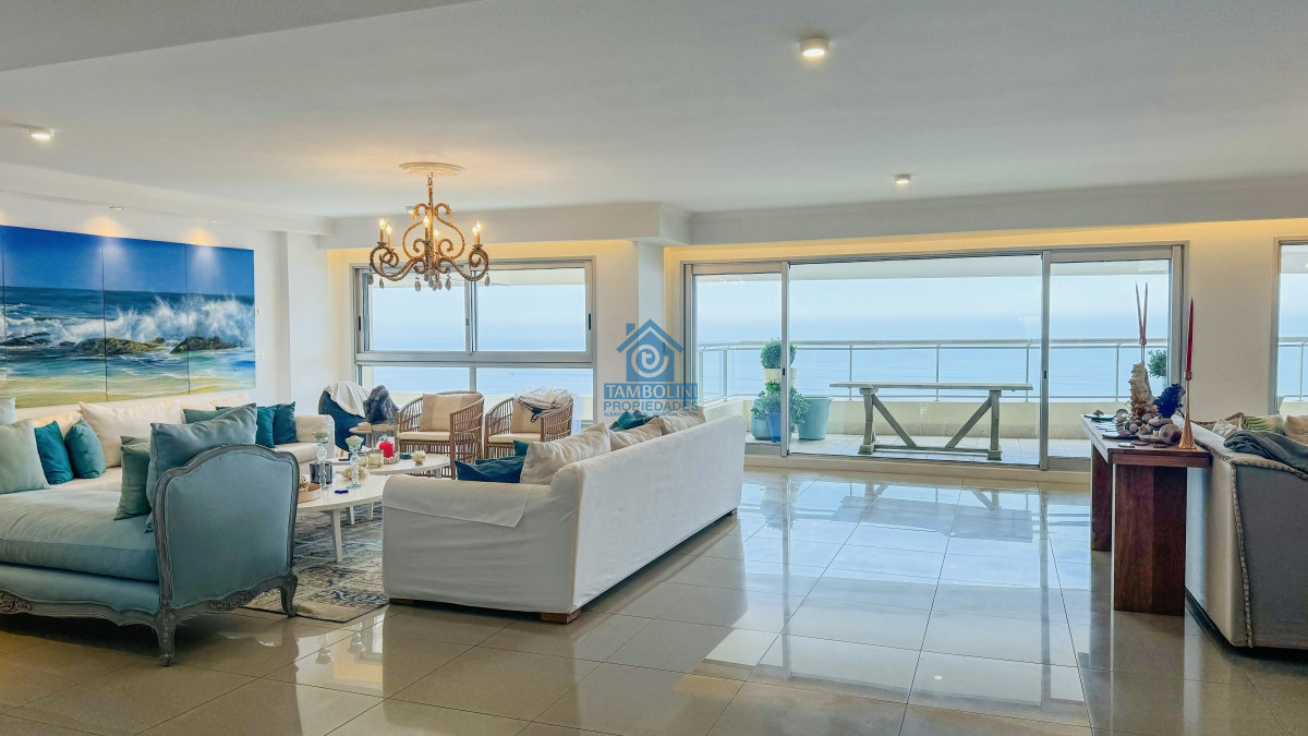 Apartamento ID.541 - Torrelobos esquinero en venta, 4 dormitorios excelente vista