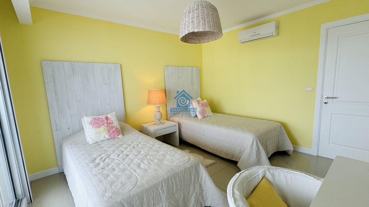 Apartamento ID.541 - Torrelobos esquinero en venta, 4 dormitorios excelente vista